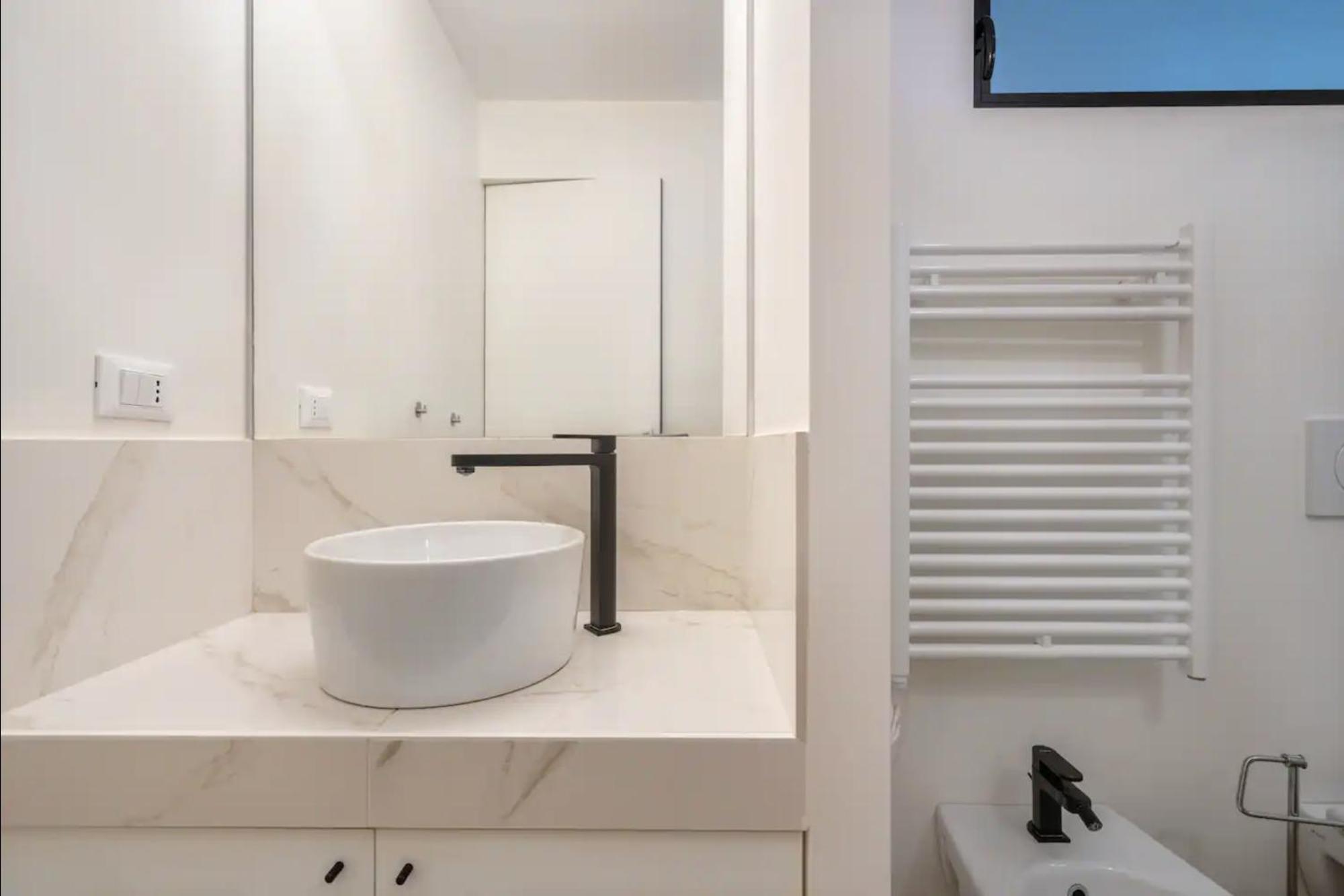 Modern Loft in Porta Venezia-Hosted by Sweetstay Mailand Exterior foto